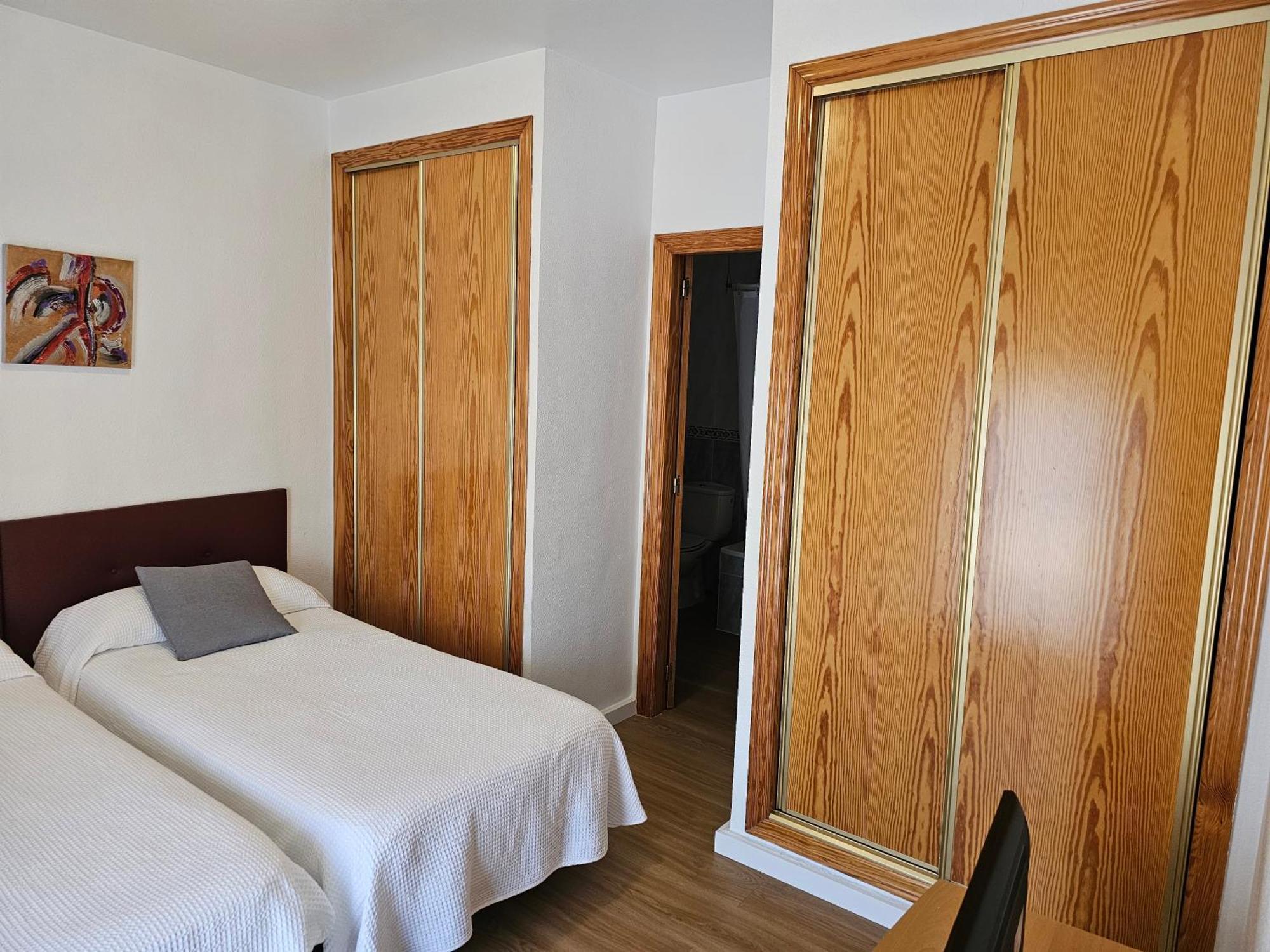 Apartamentos Plaza Alicante Chambre photo
